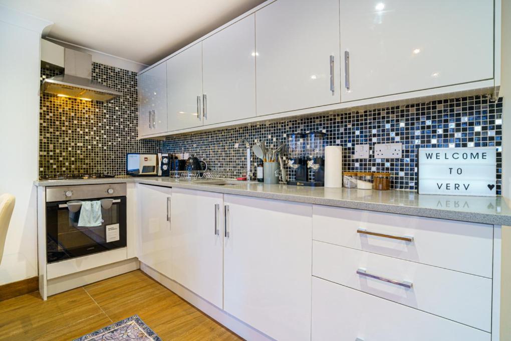 Angel X Kings Cross Hub Apartment London Exterior photo